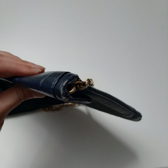 2/$30 Jane Shelton leather shoulder bag - Picture 6 of 7